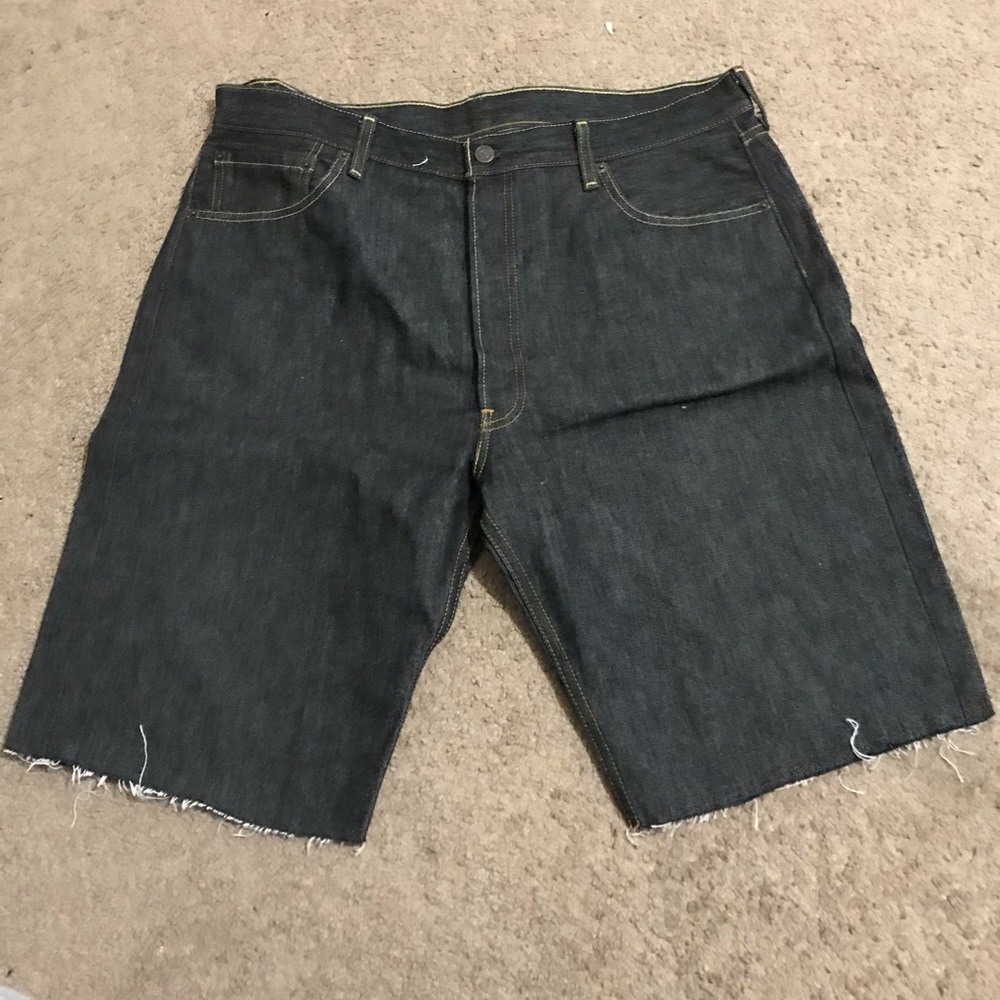 Black 501 Levi’s Cutoff Shorts